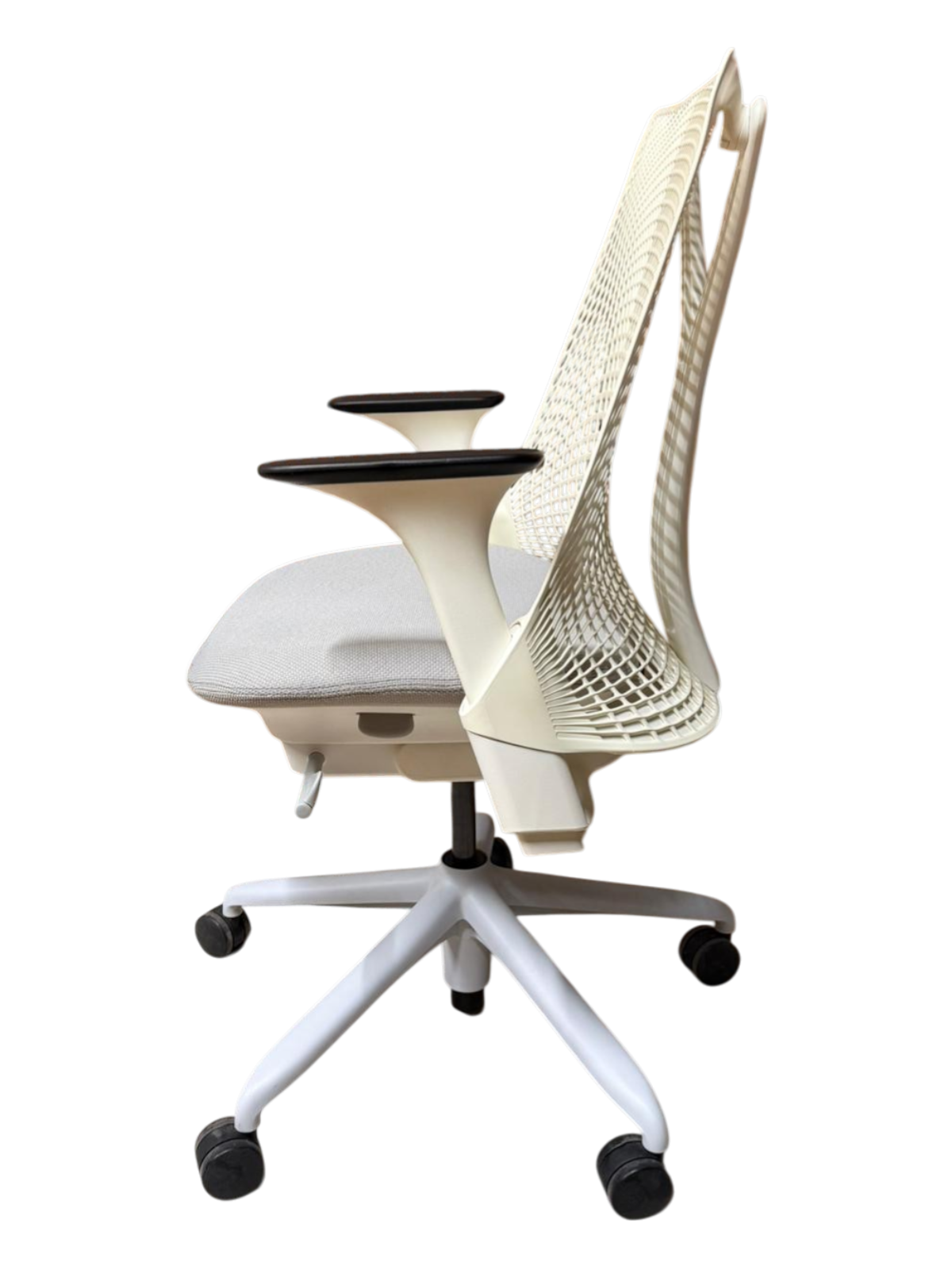 Herman Miller Sayl White